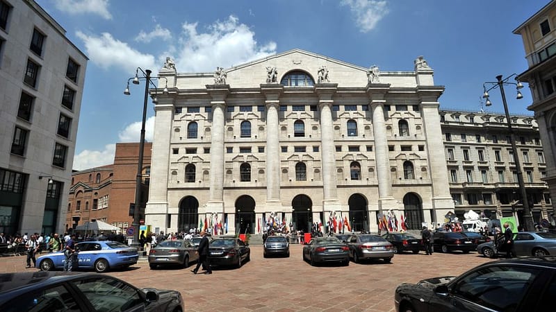 Borsa, apertura in lieve calo a Milano. Ftse Mib a -0,21%
