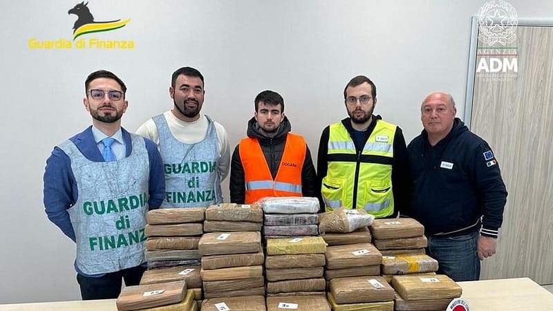 Sequestrati 116 kg di cocaina nell’interporto di Vado Ligure